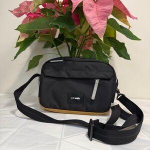 Pacsafe Unisex Go Anti Theft Crossbody Bag 2.5 litre Jet Black NWOT
